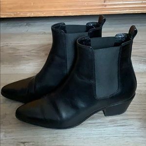 Saint Laurent Shoes - Saint Laurent Booties Saint Laurent Shoes - Saint Laurent Booties